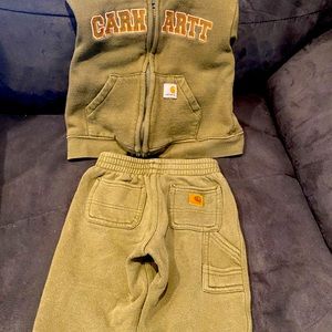 Carhartt Hoodie and sweatpants